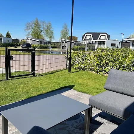 Cube 8 - Neues Im Am Badesee *