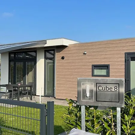 Cube 8 - Neues Im Am Badesee Lathum