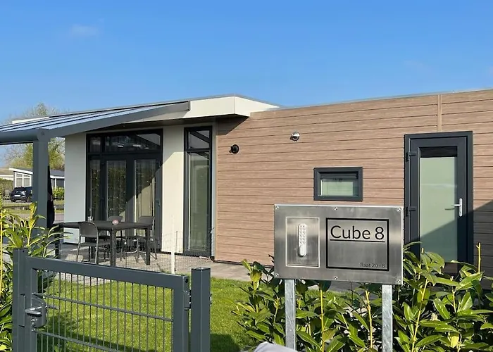 Cube 8 - Neues Im Am Badesee Lathum